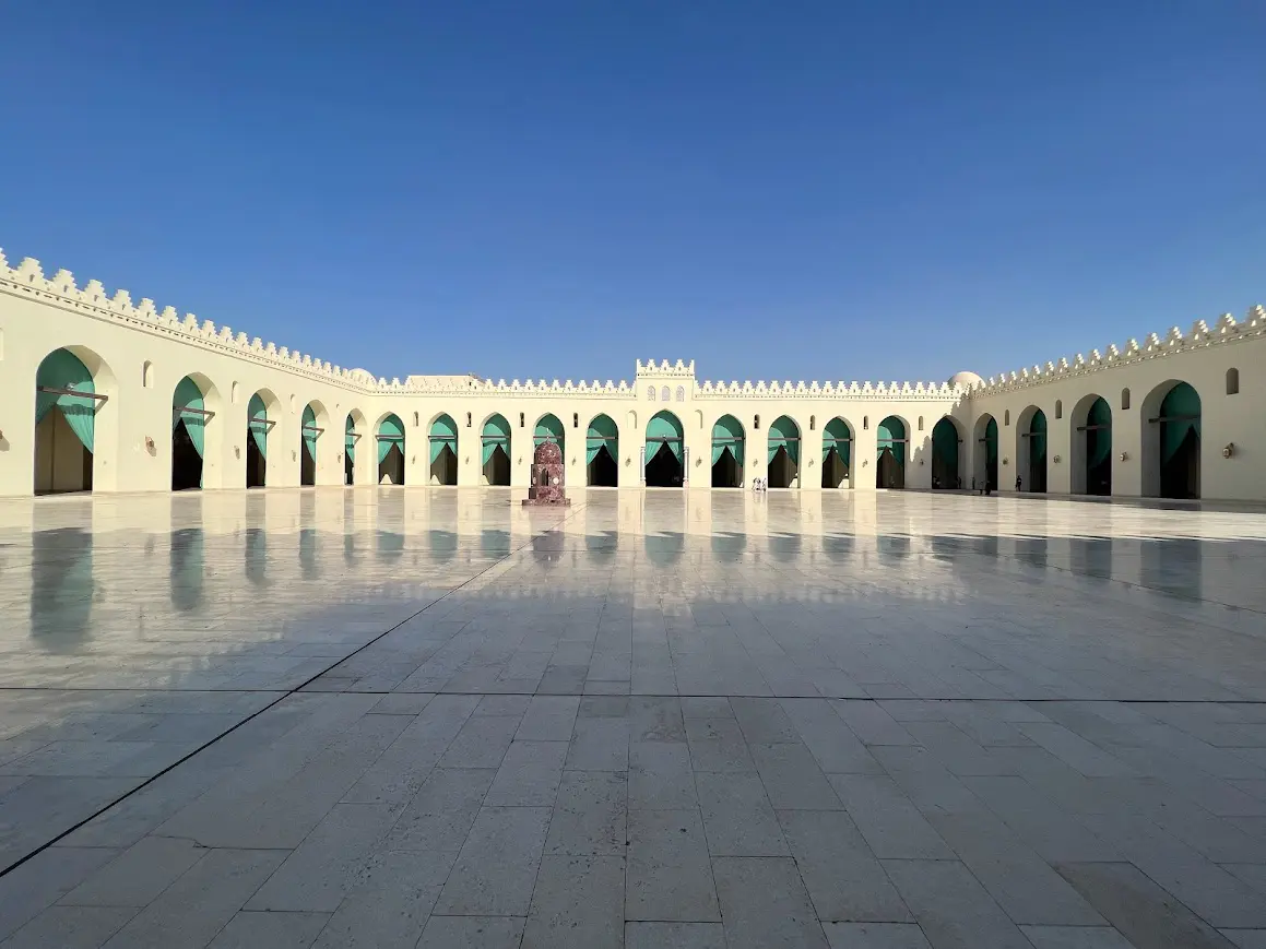 Egypt Unveiled: A Journey Through Time and Wonder